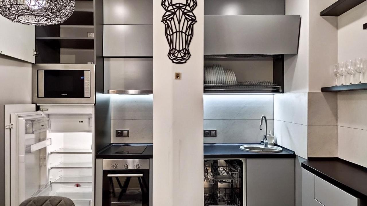 Petrovdom 52,67,205,213 In Smart Apartments In New York Concept House Kiev Dış mekan fotoğraf