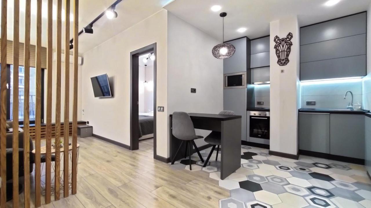 Petrovdom 52,67,205,213 In Smart Apartments In New York Concept House Kiev Dış mekan fotoğraf