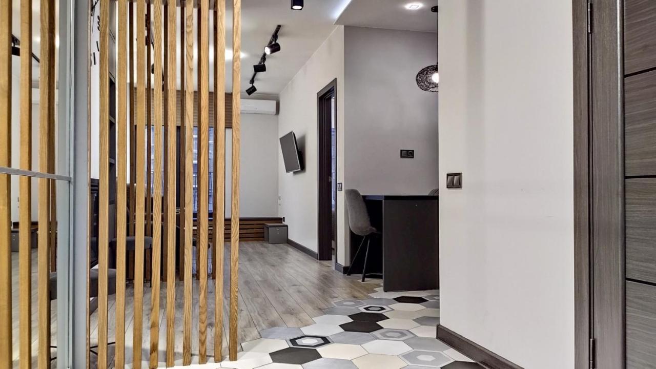 Petrovdom 52,67,205,213 In Smart Apartments In New York Concept House Kiev Dış mekan fotoğraf