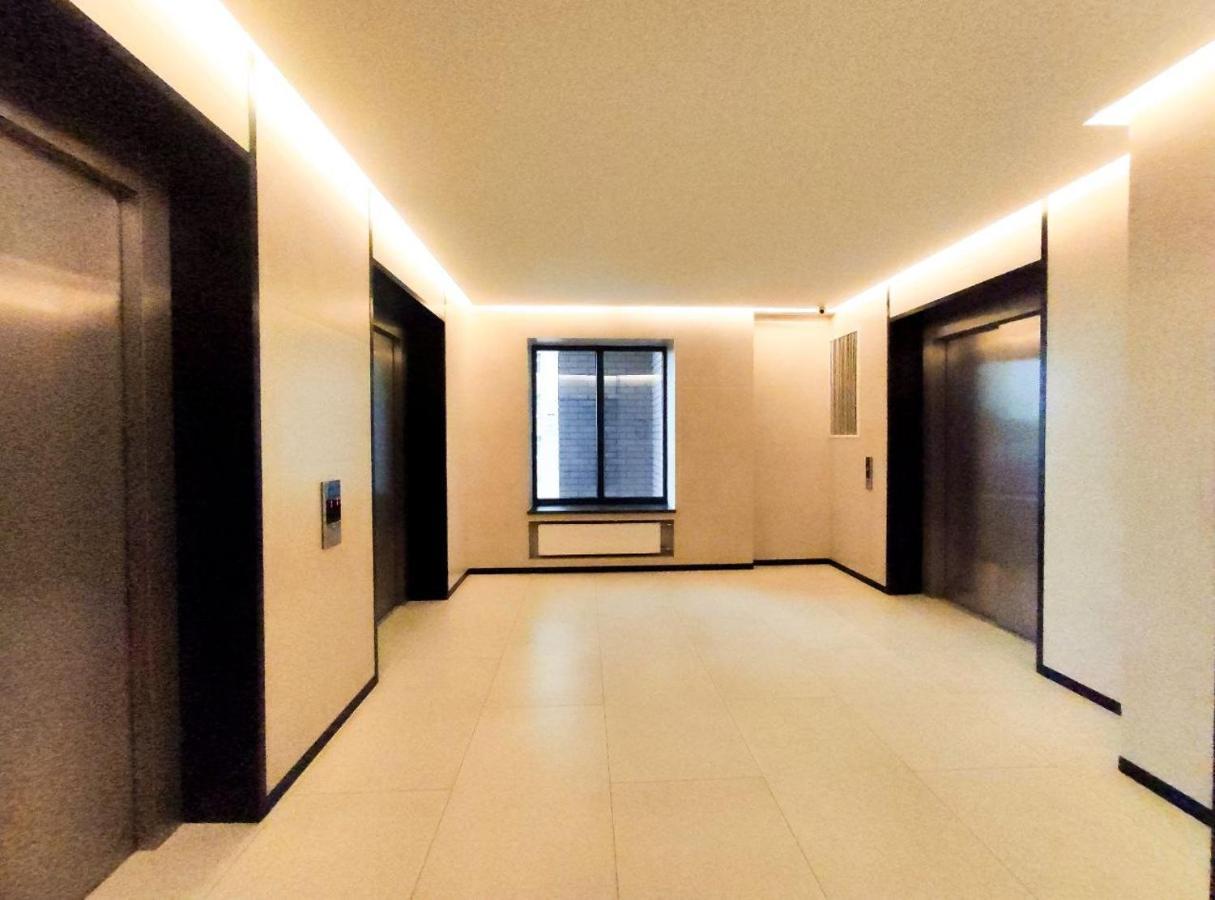 Petrovdom 52,67,205,213 In Smart Apartments In New York Concept House Kiev Dış mekan fotoğraf