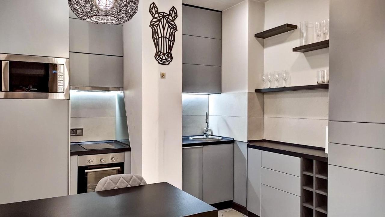 Petrovdom 52,67,205,213 In Smart Apartments In New York Concept House Kiev Dış mekan fotoğraf