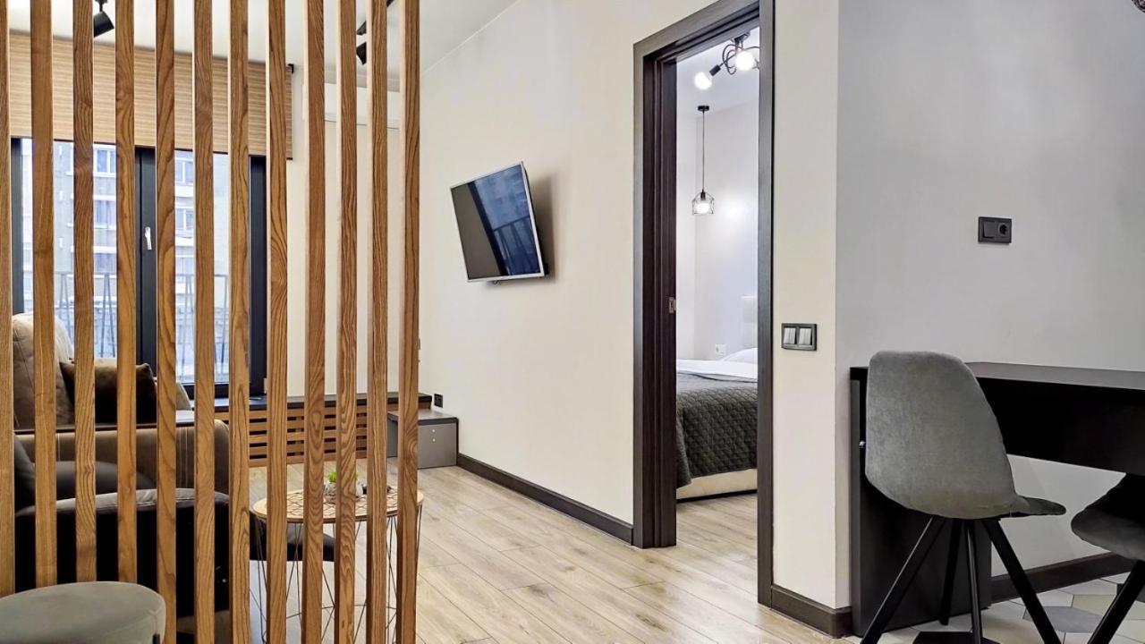 Petrovdom 52,67,205,213 In Smart Apartments In New York Concept House Kiev Dış mekan fotoğraf
