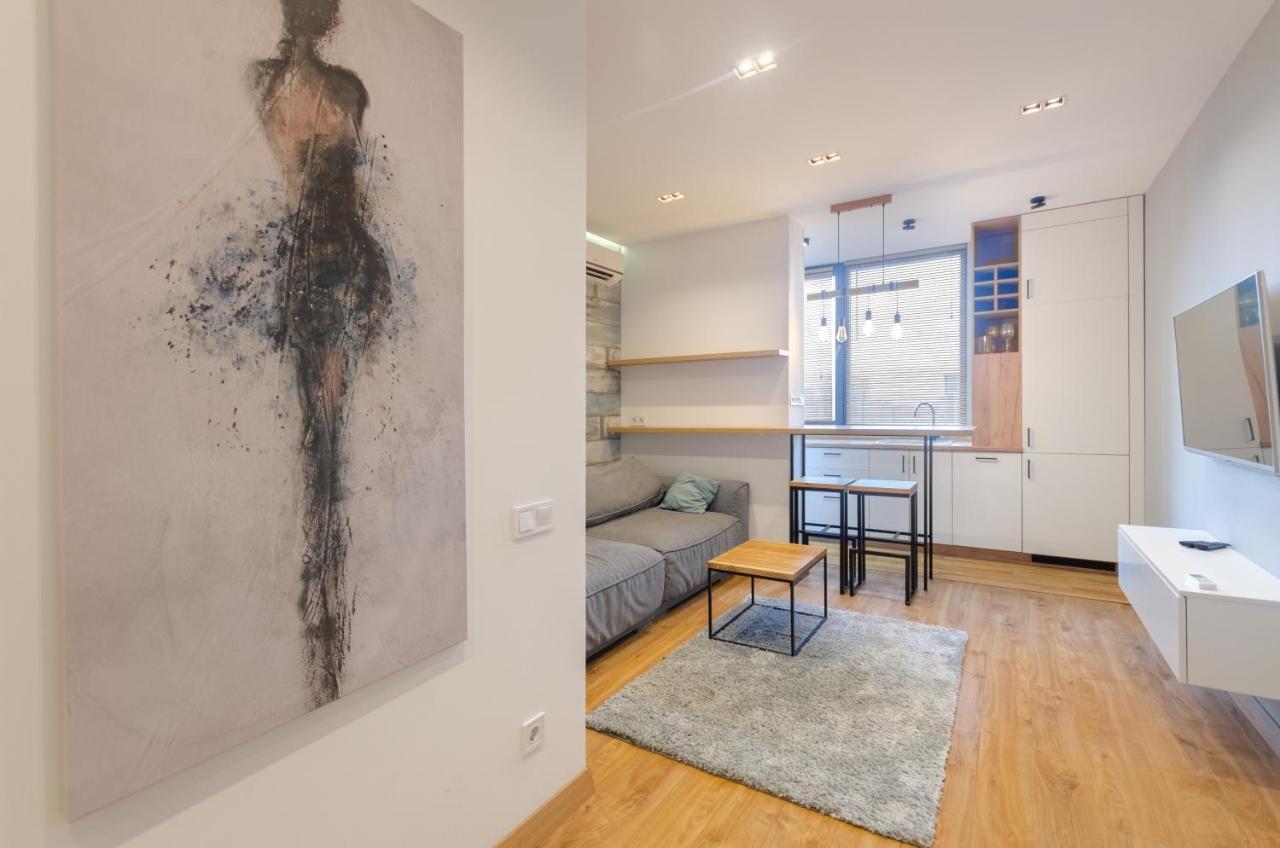 Petrovdom 52,67,205,213 In Smart Apartments In New York Concept House Kiev Dış mekan fotoğraf