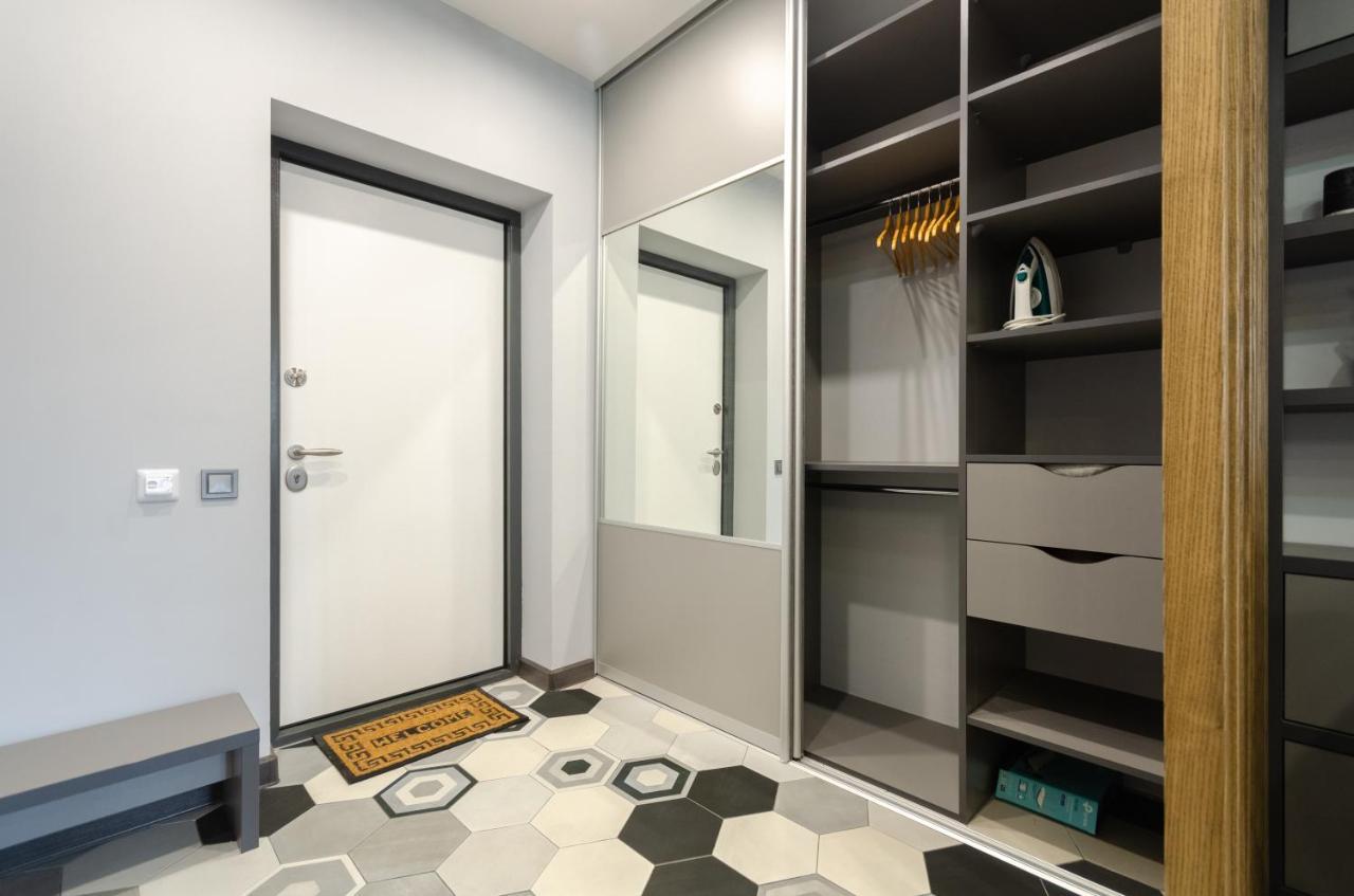 Petrovdom 52,67,205,213 In Smart Apartments In New York Concept House Kiev Dış mekan fotoğraf