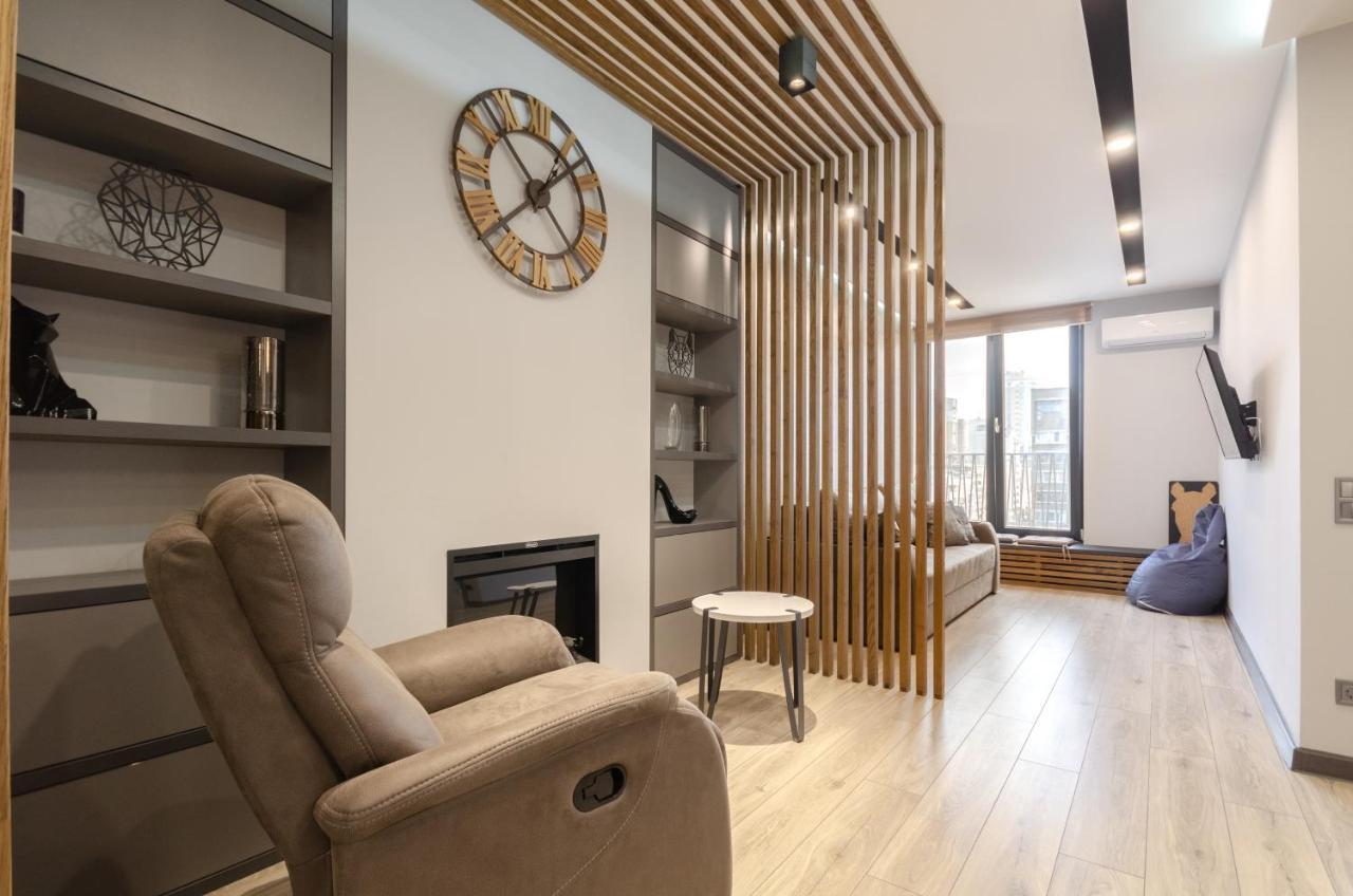 Petrovdom 52,67,205,213 In Smart Apartments In New York Concept House Kiev Dış mekan fotoğraf